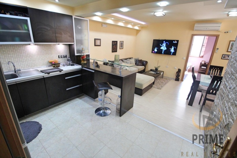 Do wynajęcia  2 sypialnie Burgas , Wazrażdane , 96 mkw | 89831416 - obraz [3]
