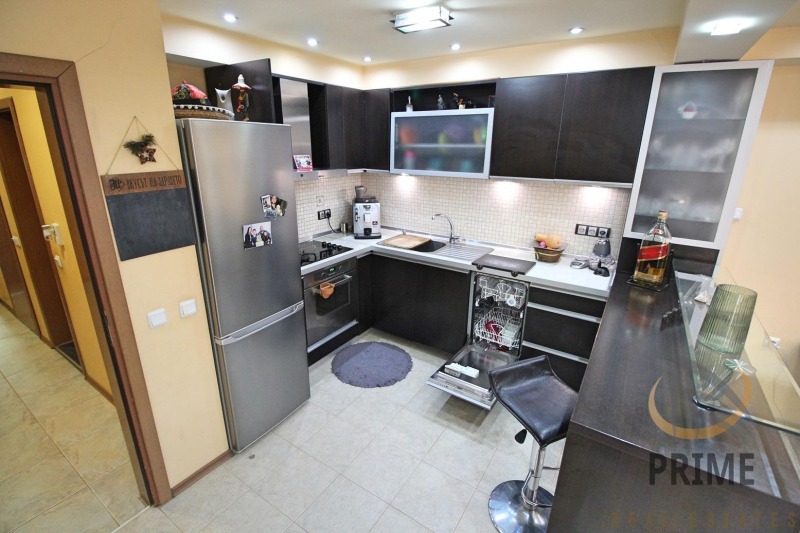 Do wynajęcia  2 sypialnie Burgas , Wazrażdane , 96 mkw | 89831416 - obraz [2]