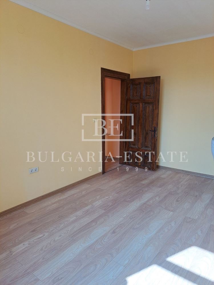 В аренду  3 спальни Варна , Център , 67 кв.м | 52100950