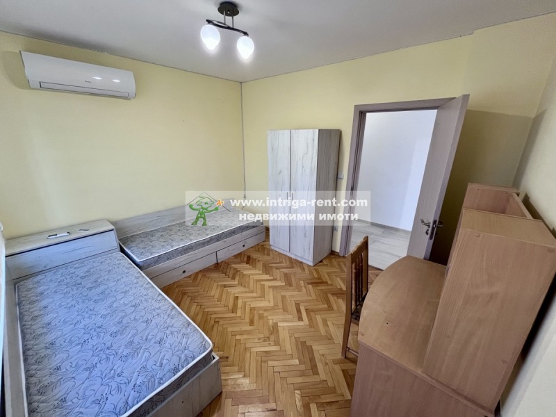 Дава под наем  3-стаен град Хасково , Център , 102 кв.м | 87197663 - изображение [4]