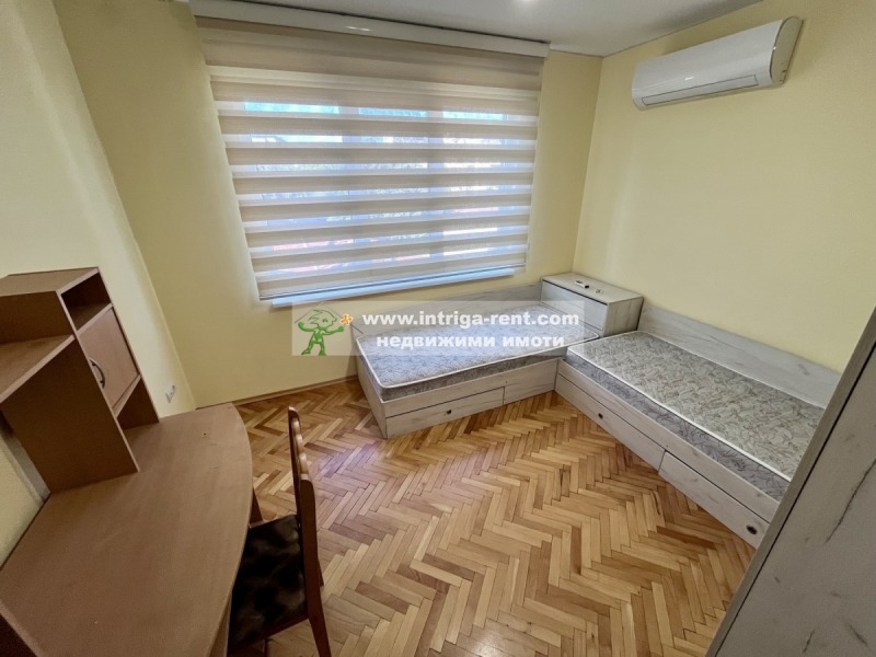 Дава под наем  3-стаен град Хасково , Център , 102 кв.м | 87197663 - изображение [3]