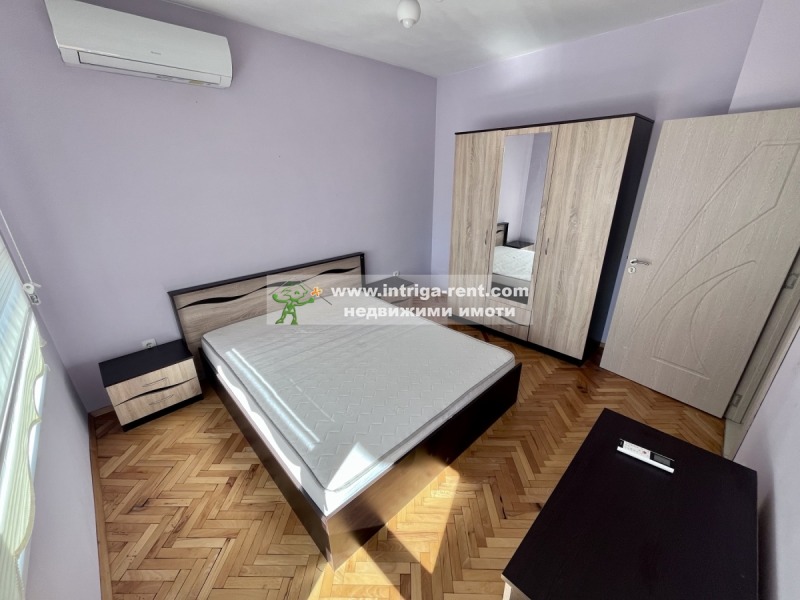 Дава под наем  3-стаен град Хасково , Център , 102 кв.м | 87197663