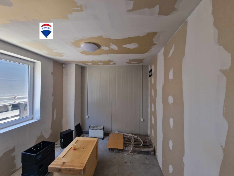 De inchiriat  Depozitare Plovdiv , Industrialna zona - Sever , 255 mp | 93614700 - imagine [8]