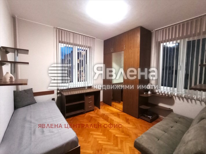 Дава под наем 3-СТАЕН, гр. София, Лагера, снимка 3 - Апартаменти - 53471403