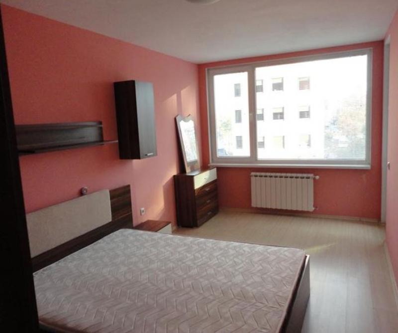 Til leje  1 soveværelse Sofia , Zona B-19 , 68 kvm | 27023362 - billede [3]