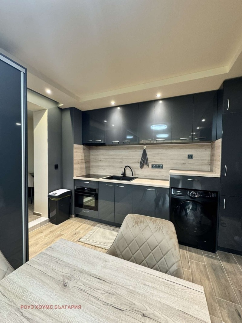 For Rent  1 bedroom Plovdiv , Kamenitsa 1 , 55 sq.m | 42832943 - image [3]