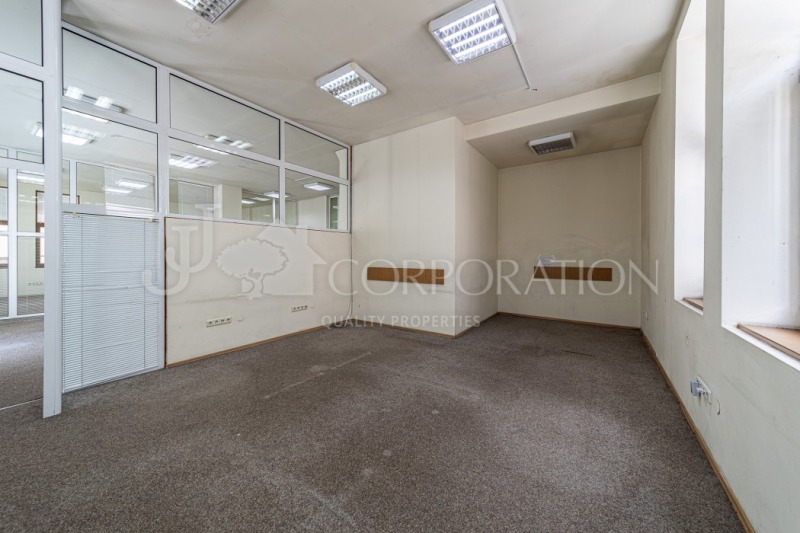 Te huur  Kantoor Sofia , Tsentar , 190 m² | 55024722 - afbeelding [7]