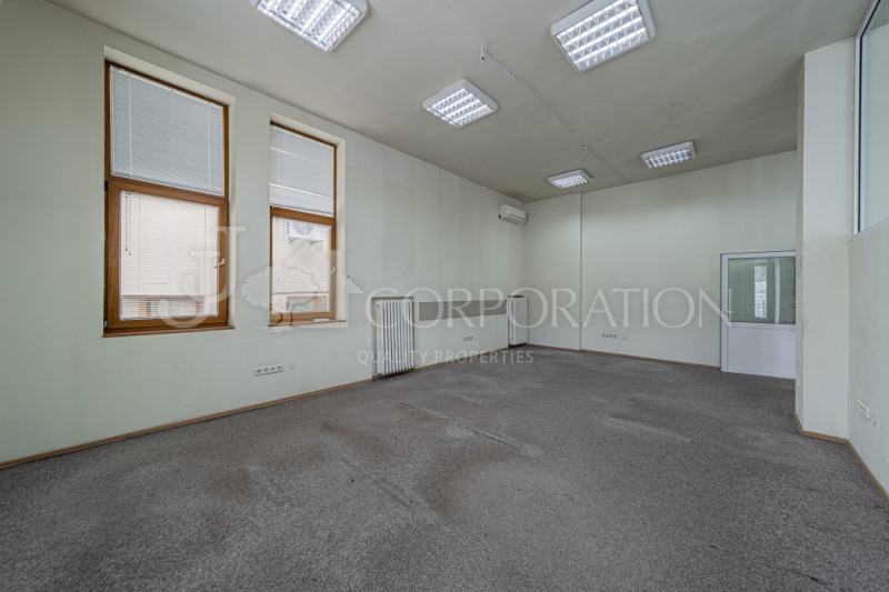 Te huur  Kantoor Sofia , Tsentar , 190 m² | 55024722 - afbeelding [5]