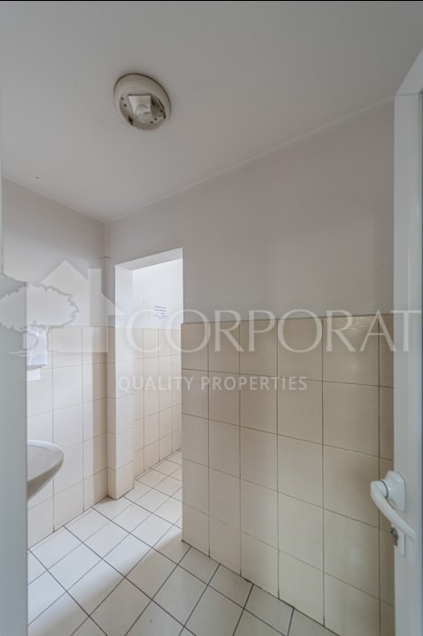 Te huur  Kantoor Sofia , Tsentar , 190 m² | 55024722 - afbeelding [10]