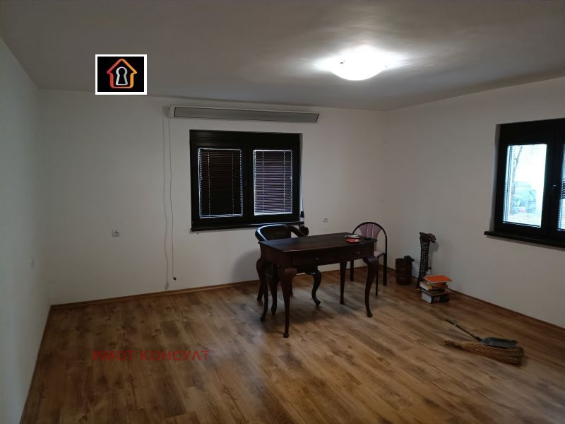 Te huur  Kantoor Vratsa , Tsentar , 122 m² | 42972109
