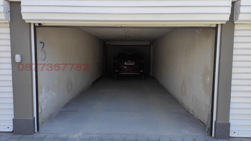 Дава под наем ГАРАЖ, ПАРКОМЯСТО, гр. Пловдив, Христо Смирненски, снимка 4 - Гаражи и паркоместа - 52751114