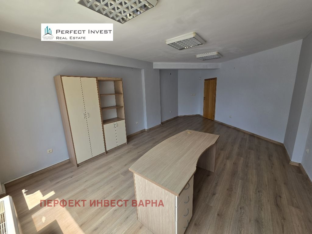 Дава под наем ОФИС, гр. Варна, Лятно кино Тракия, снимка 16 - Офиси - 55640253