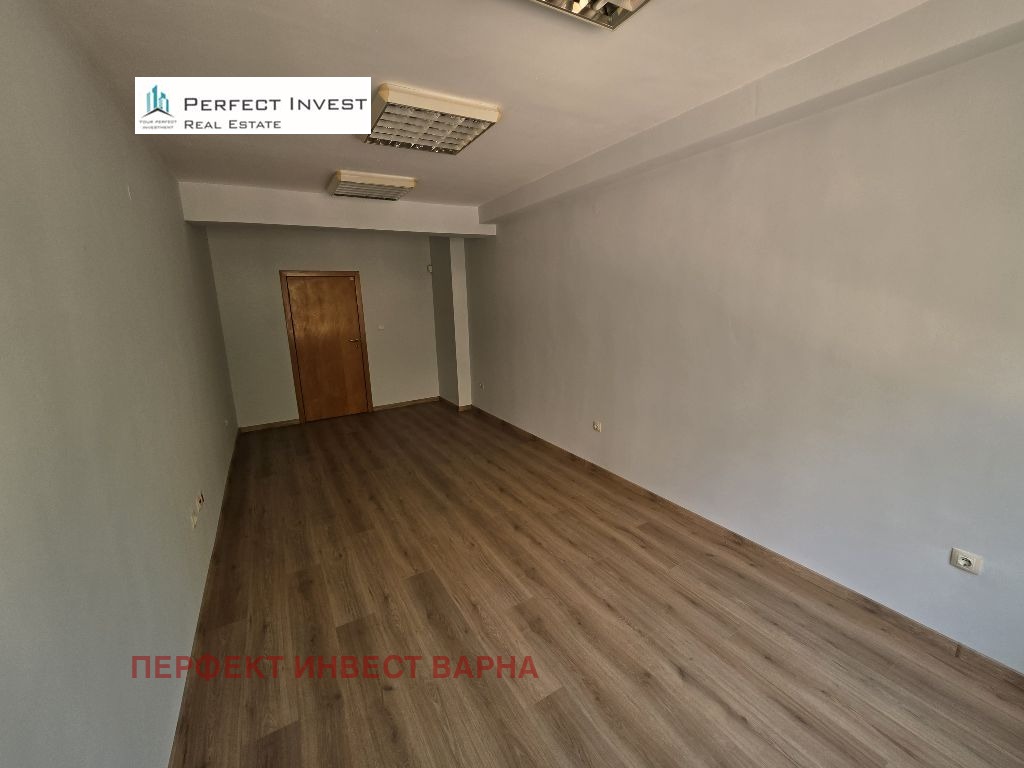 Дава под наем ОФИС, гр. Варна, Лятно кино Тракия, снимка 7 - Офиси - 55640253