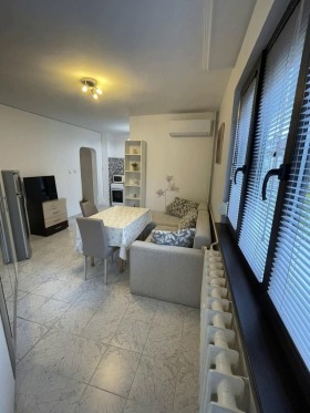 1 quarto Geo Milev, Sofia