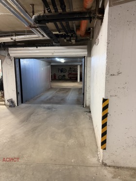 ГАРАЖ, ПАРКОМЯСТО, 16 m2