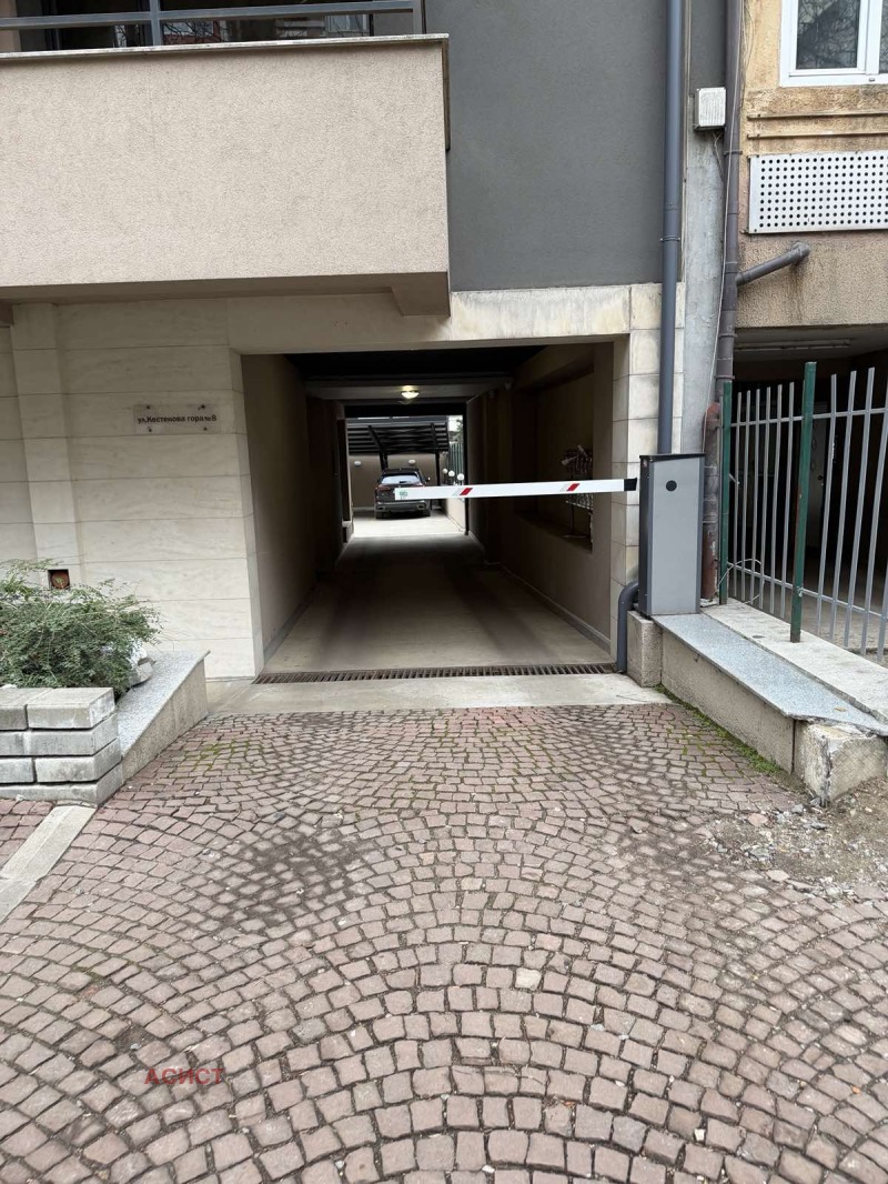 Дава под наем ГАРАЖ, ПАРКОМЯСТО, гр. София, Стрелбище, снимка 2 - Гаражи и паркоместа - 53506019