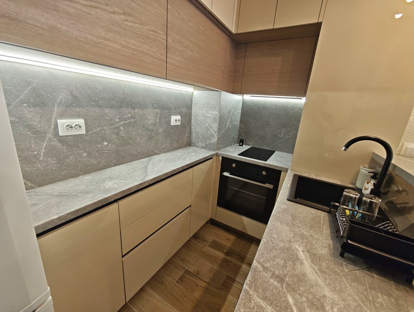 Дава под наем 3-СТАЕН, гр. София, Център, снимка 4 - Апартаменти - 54352695