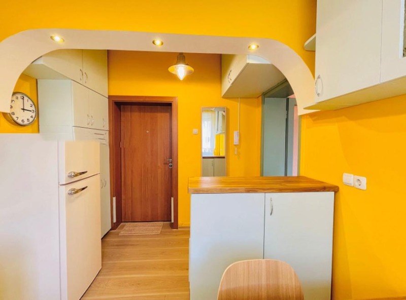 Издаје се  1 спаваћа соба Софија , Центар , 60 м2 | 64603154 - слика [6]