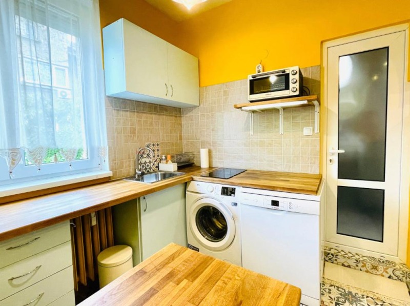Издаје се  1 спаваћа соба Софија , Центар , 60 м2 | 64603154 - слика [4]