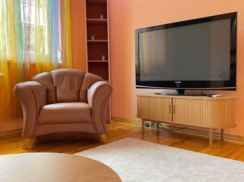 Издаје се  1 спаваћа соба Софија , Центар , 60 м2 | 64603154 - слика [3]