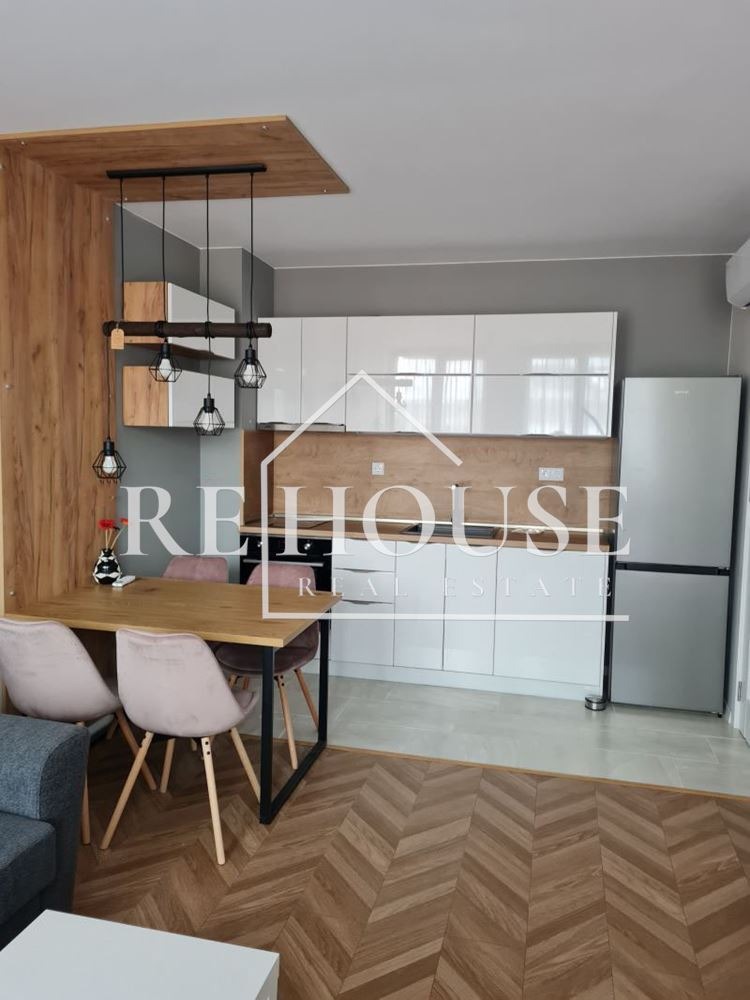 Под наем 2-СТАЕН, град Варна, Център • 840 € • 17138906 — Holmes.bg
