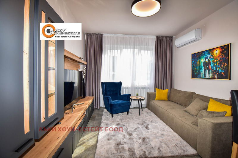 Издаје се  2 спаваће собе Софија , Центар , 80 м2 | 44552651 - слика [11]