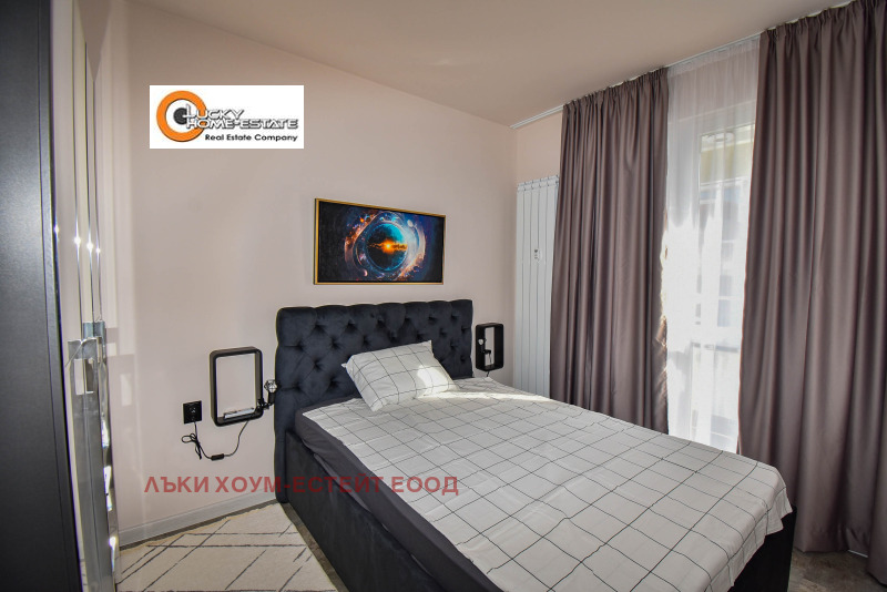 Издаје се  2 спаваће собе Софија , Центар , 80 м2 | 44552651 - слика [6]