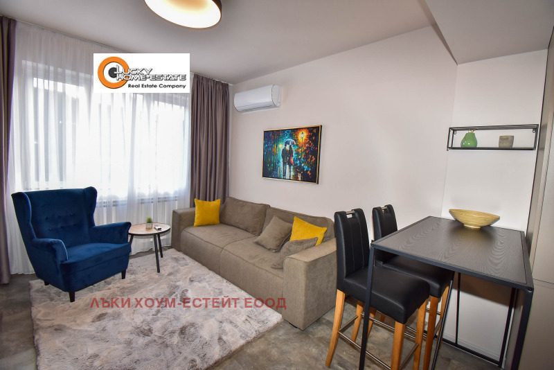 Издаје се  2 спаваће собе Софија , Центар , 80 м2 | 44552651 - слика [3]