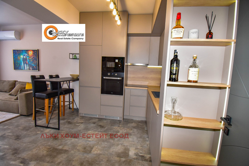 Издаје се  2 спаваће собе Софија , Центар , 80 м2 | 44552651 - слика [12]