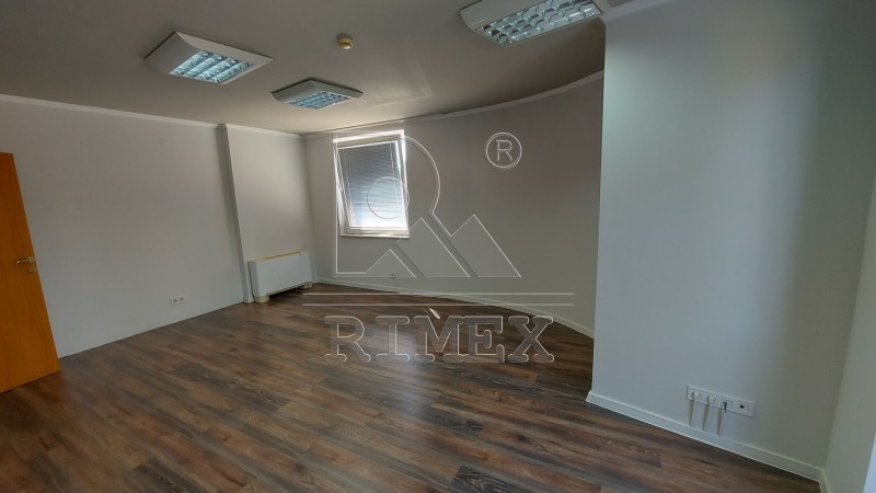 Til leje  Kontor Plovdiv , Tsentar , 78 kvm | 91829582