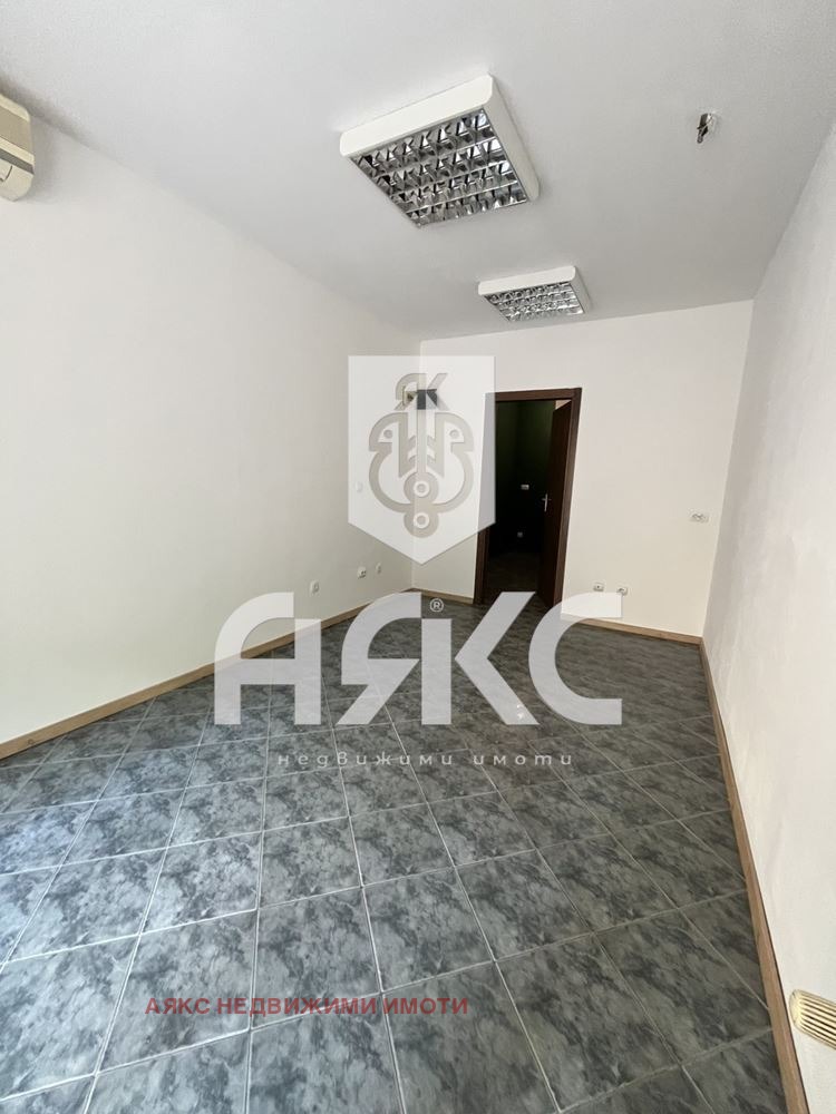 Da affittare  Negozio Sofia , Tsentar , 29 mq | 61436918 - Immagine [3]