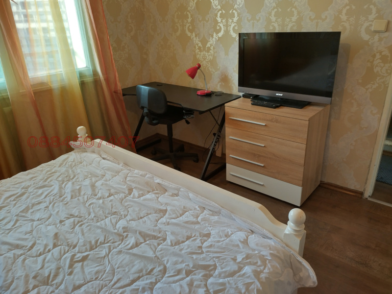 Дава под наем 2-СТАЕН, гр. София, Център, снимка 5 - Апартаменти - 52625345