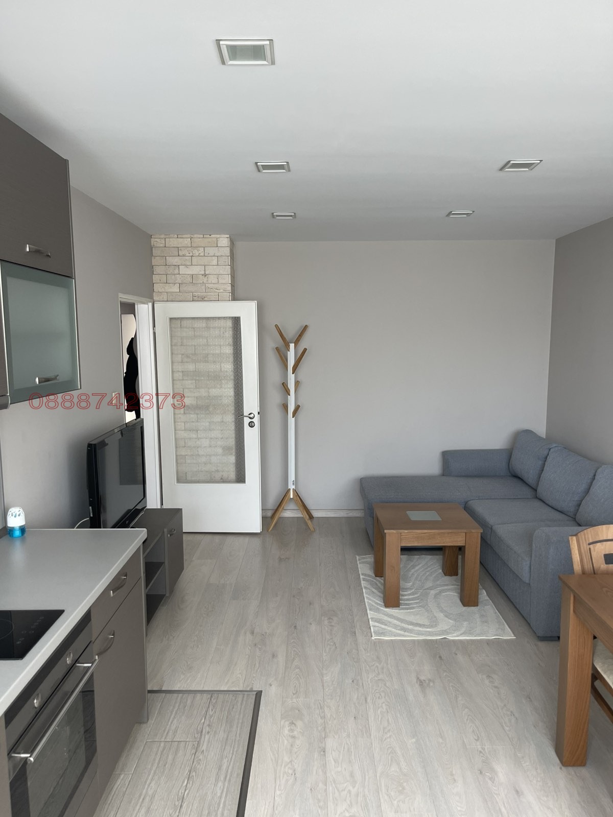 Дава под наем 2-СТАЕН, гр. София, Света Троица, снимка 2 - Апартаменти - 53632961