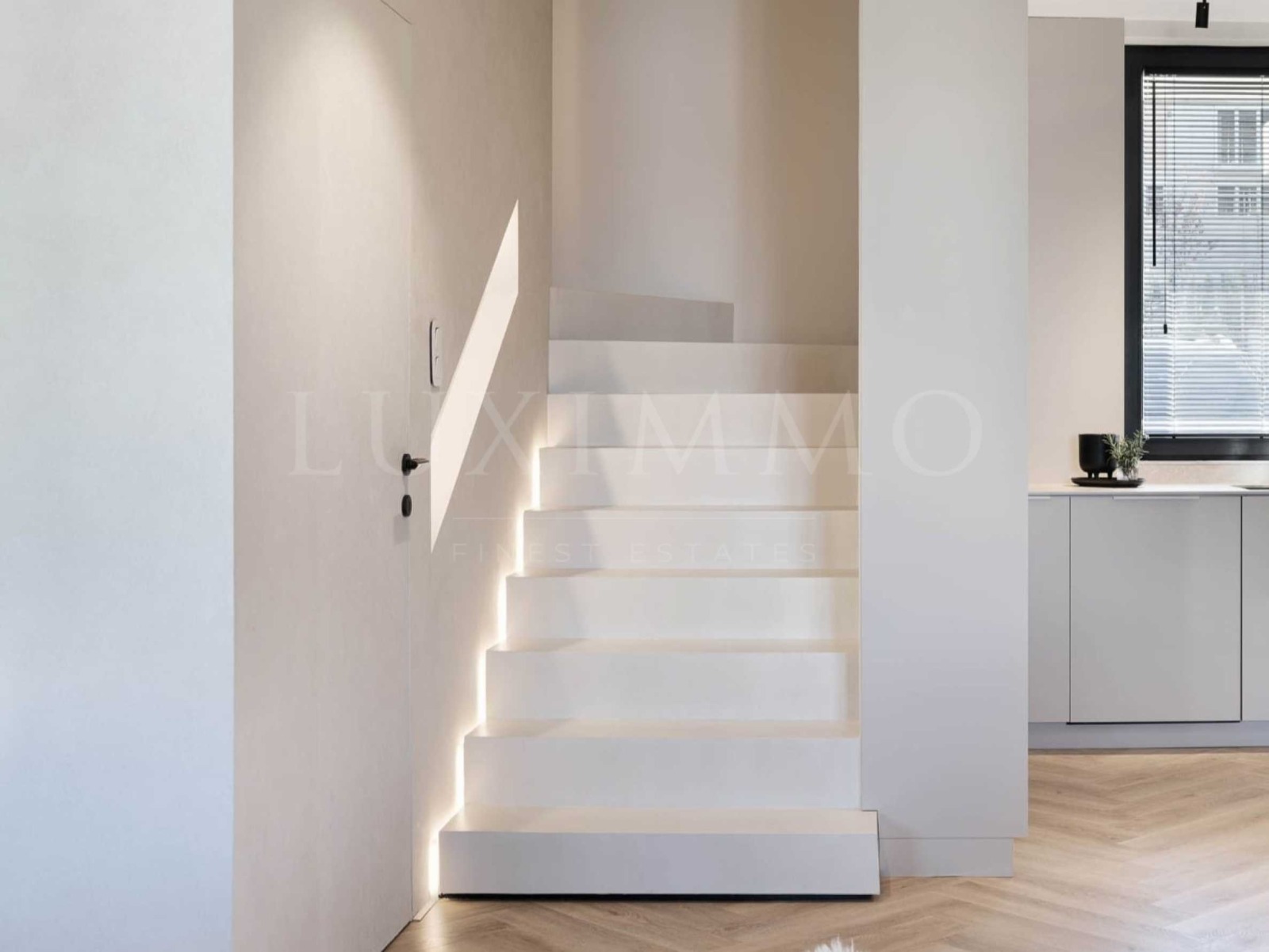 Дава под наем КЪЩА, гр. София, Симеоново, снимка 6 - Къщи - 54051289