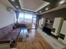 3+ chambres Tri tchoutchoura - tsentar, Stara Zagora