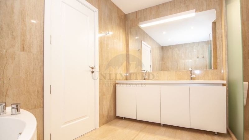 Te huur  Kantoor Sofia , Tsentar , 450 m² | 73378303 - afbeelding [11]