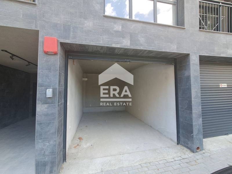 Под наем ГАРАЖ, ПАРКОМЯСТО, град Варна, Цветен квартал • 179 € • 28963513 — Holmes.bg