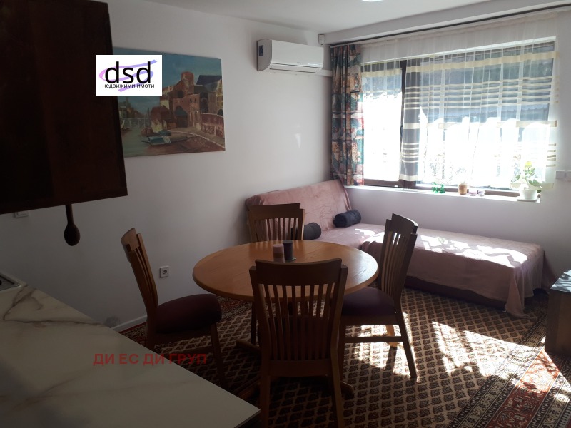 Kiadó  Stúdió Sofia , Ljulin 3 , 35 négyzetméter | 55397310 - kép [8]