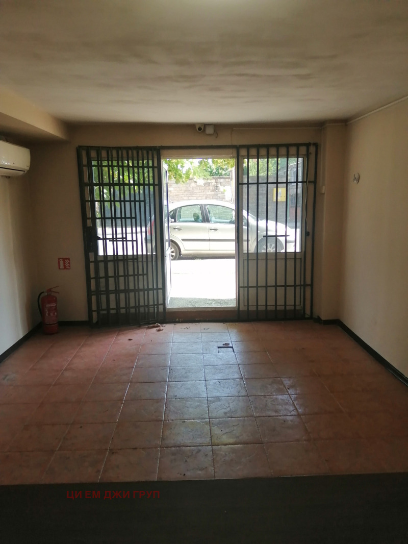 Vuokrattavana  Myymälä Sofian alue , Botevgrad , 30 neliömetriä | 84699868 - kuva [2]