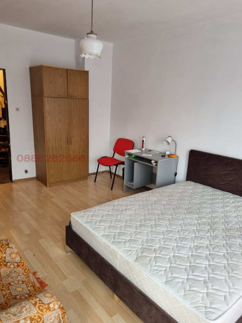 Дава под наем СТАЯ, гр. София, Овча купел 1