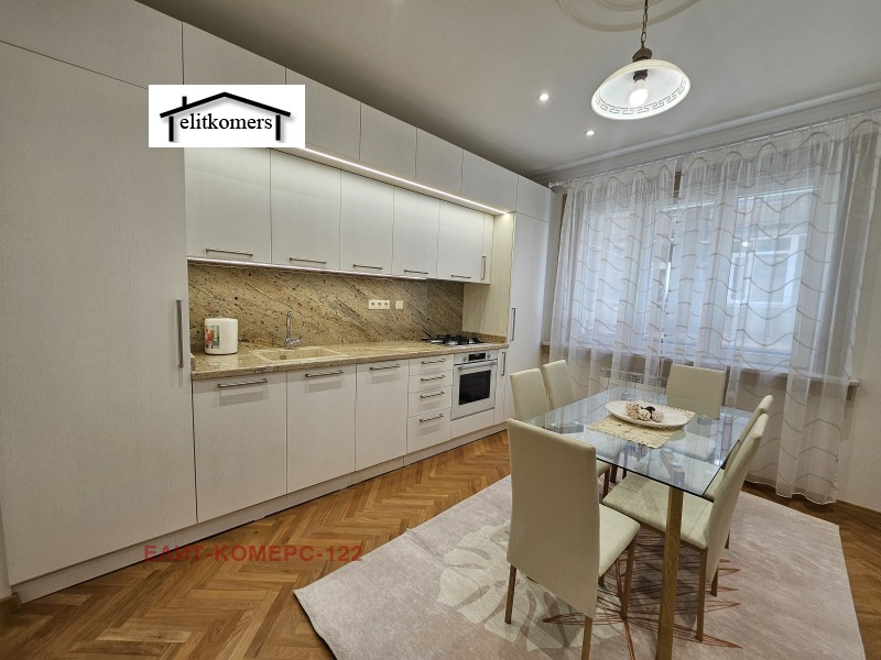 Zu vermieten  2 Schlafzimmer Sofia , Zentar , 100 qm | 19007108 - Bild [13]