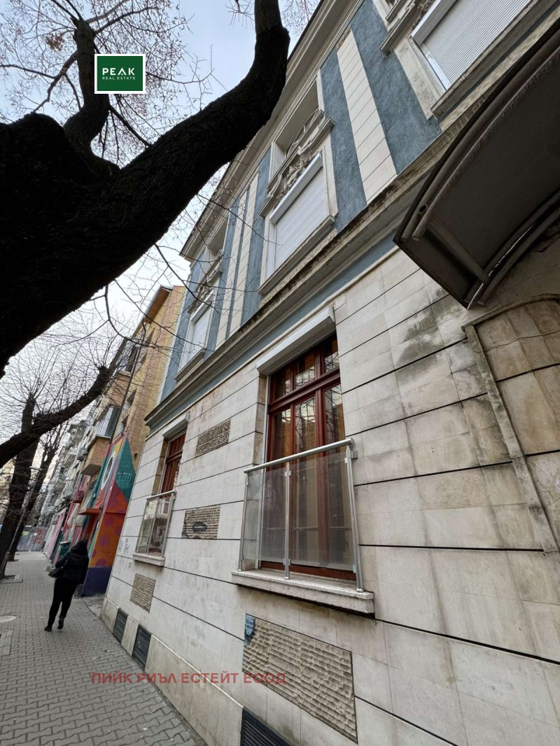 Под наем ОФИС, град София, Център • 950 € / 1858.04 лв. • 18900738 1