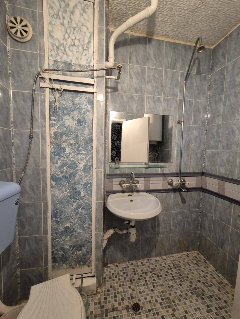 Дава под наем 3-СТАЕН, гр. Търговище, Вароша, снимка 10 - Апартаменти - 52803193