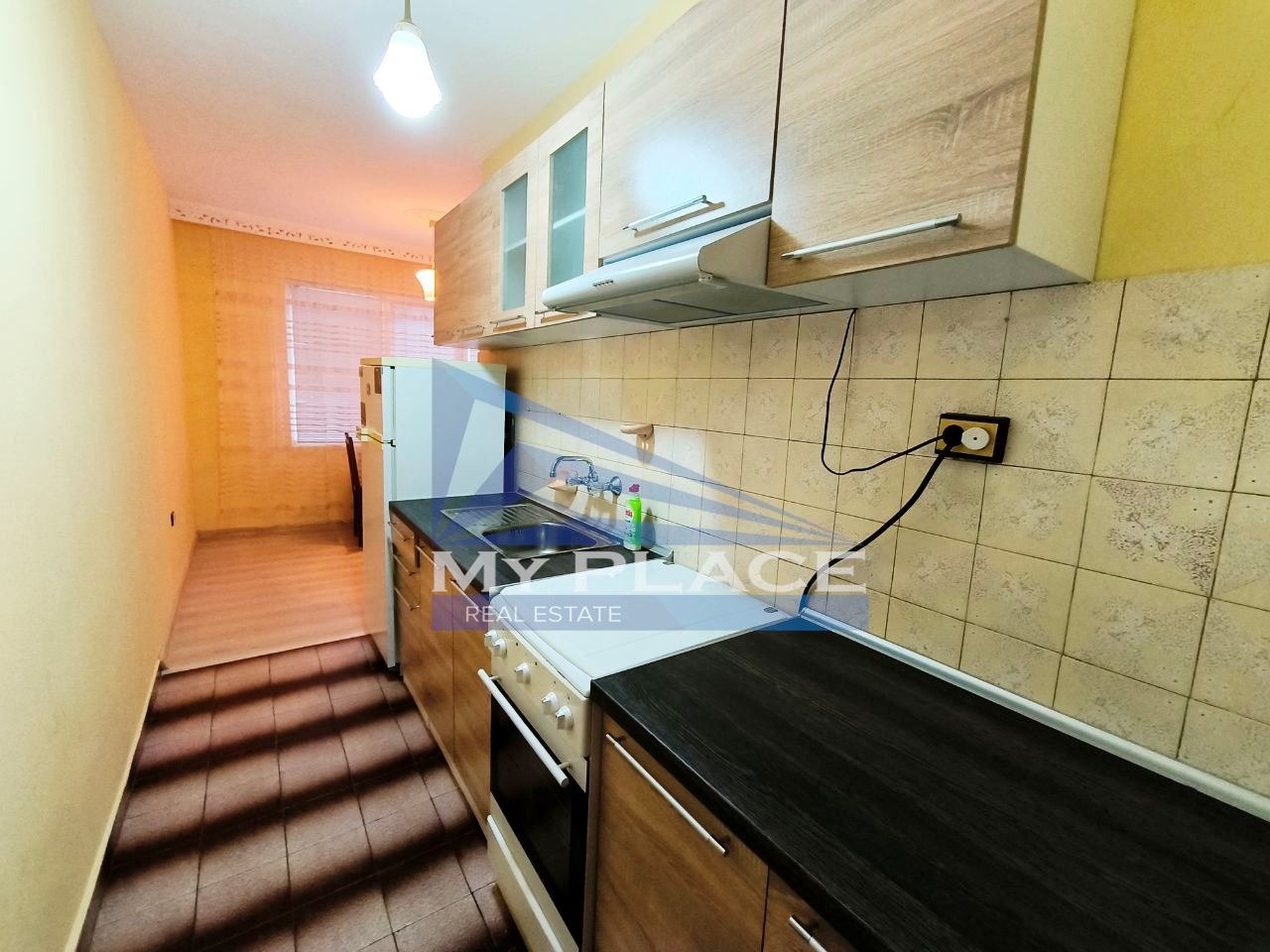 Дава под наем 2-СТАЕН, гр. Шумен, Център, снимка 6 - Апартаменти - 56293626