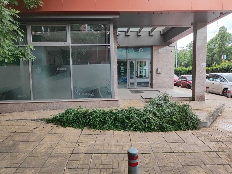 Vuokrattavana  Myymälä Sofia , Hipodruma , 300 neliömetriä | 56089497 - kuva [3]