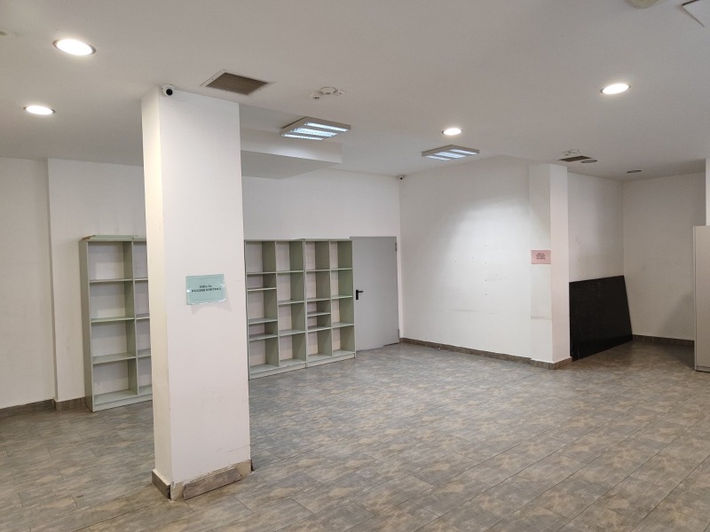 Vuokrattavana  Myymälä Sofia , Hipodruma , 300 neliömetriä | 56089497 - kuva [10]