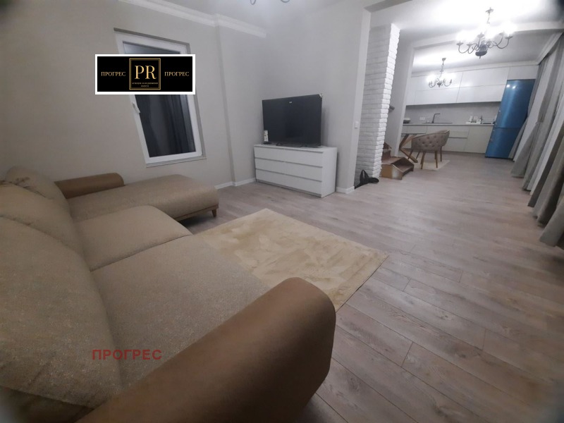 Дава под наем КЪЩА, гр. Пловдив, Център, снимка 2 - Къщи - 52648400