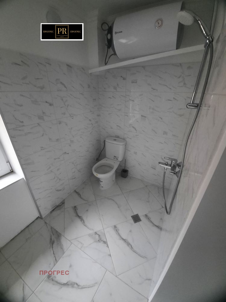 Дава под наем КЪЩА, гр. Пловдив, Център, снимка 8 - Къщи - 52648400