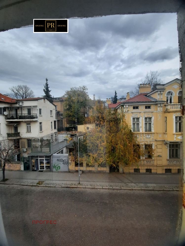 Дава под наем КЪЩА, гр. Пловдив, Център, снимка 14 - Къщи - 52648400