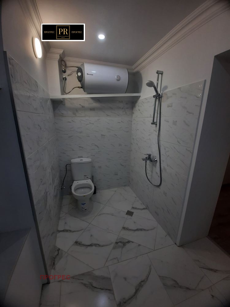 Дава под наем КЪЩА, гр. Пловдив, Център, снимка 9 - Къщи - 52648400